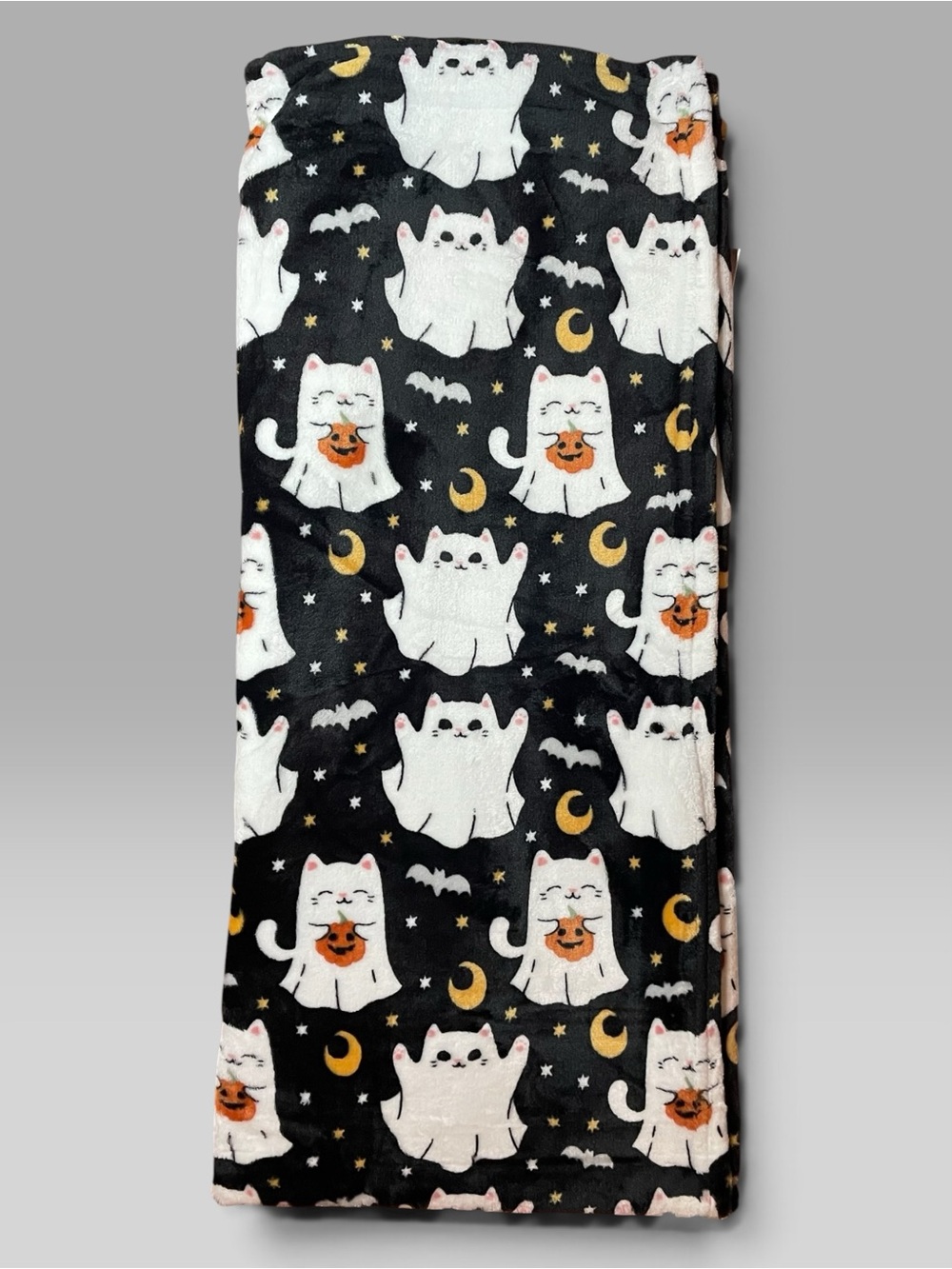 Halloween Plush Throw Kitty Cats Ghost Costumes Black White Bats Moon Stars 50x6 - Picture 2 of 4